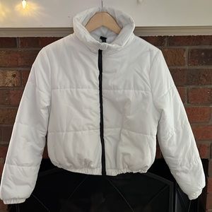 White cropped puffy jacket size XS